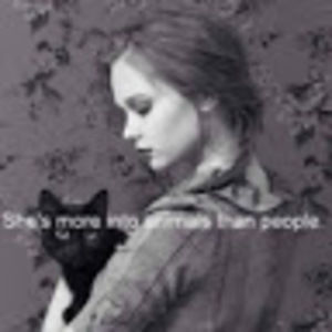 Meet your Posher, Adrianne